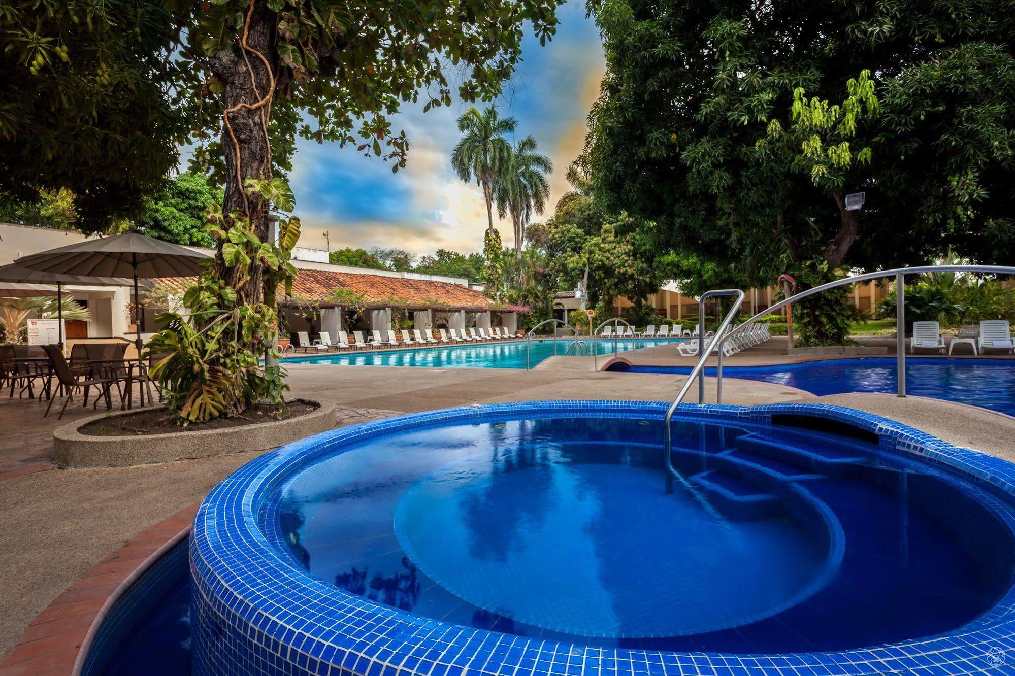 Ghl Hotel Club El Puente Girardot Exterior foto